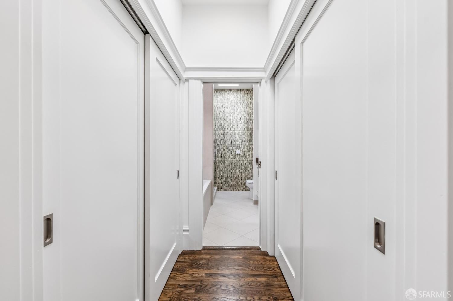 1653 Washington Street