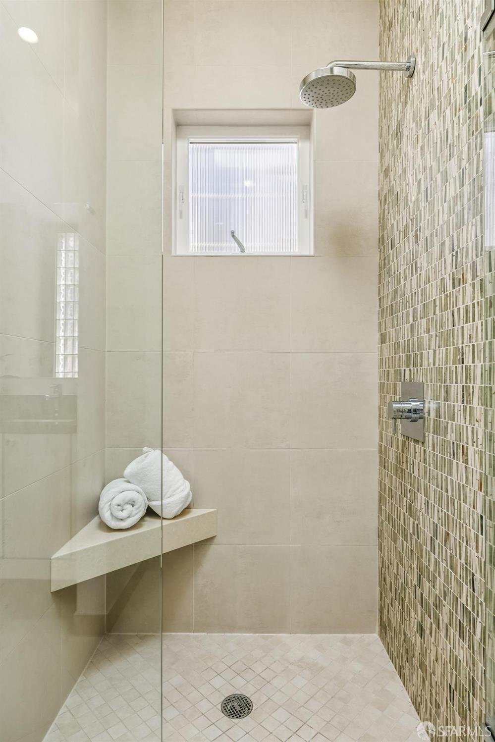 1653 Washington Street