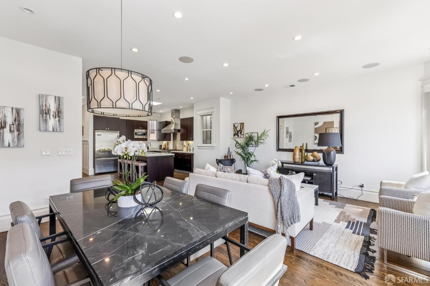 1653 Washington Street