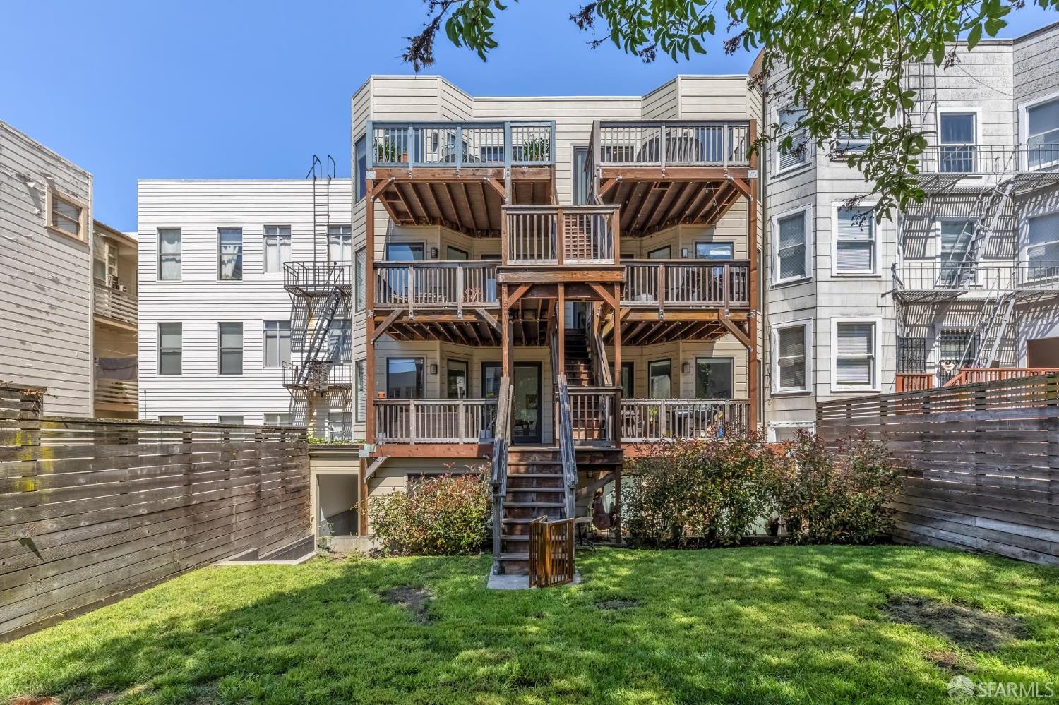 1653 Washington Street