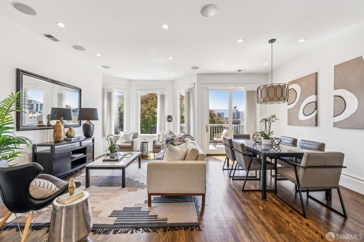 1653 Washington Street