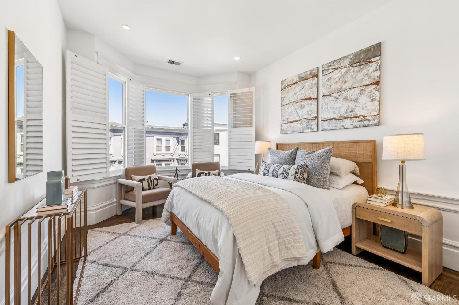 1653 Washington Street