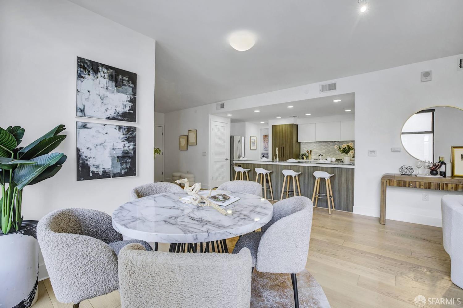 1080 Sutter Street # 702