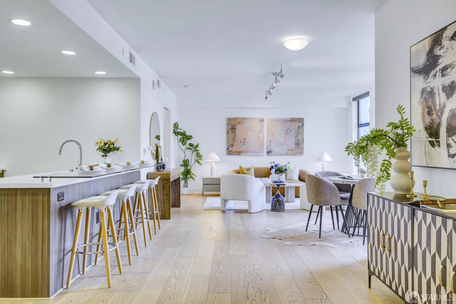 1080 Sutter Street # 702