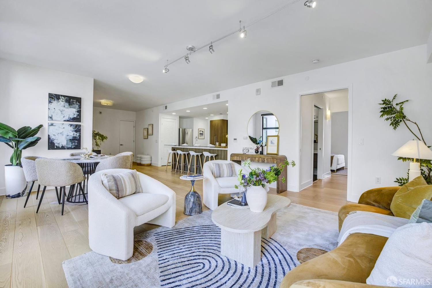 1080 Sutter Street # 702