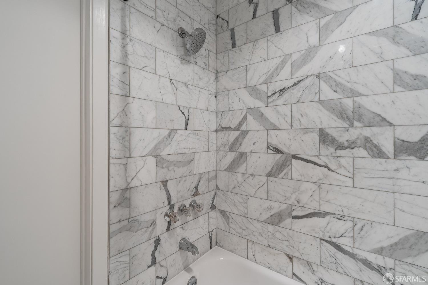 3044 Franklin Street # 102