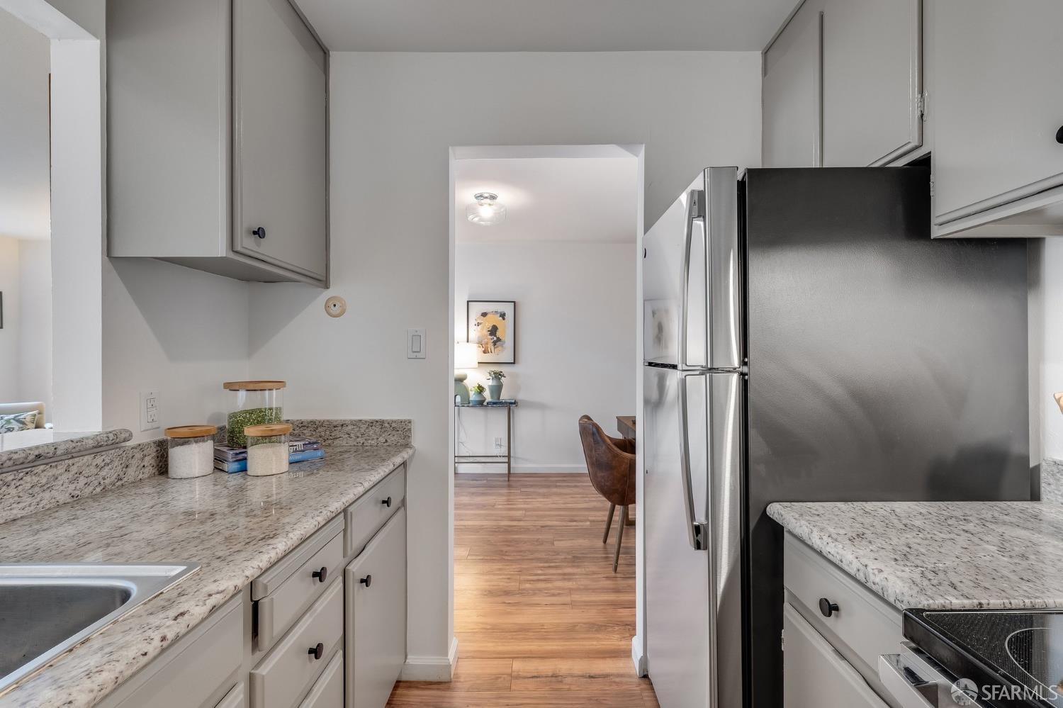 3044 Franklin Street # 102