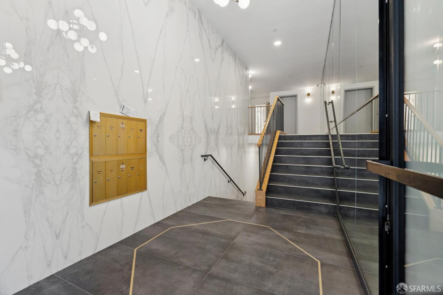 1624 Larkin Street # 4