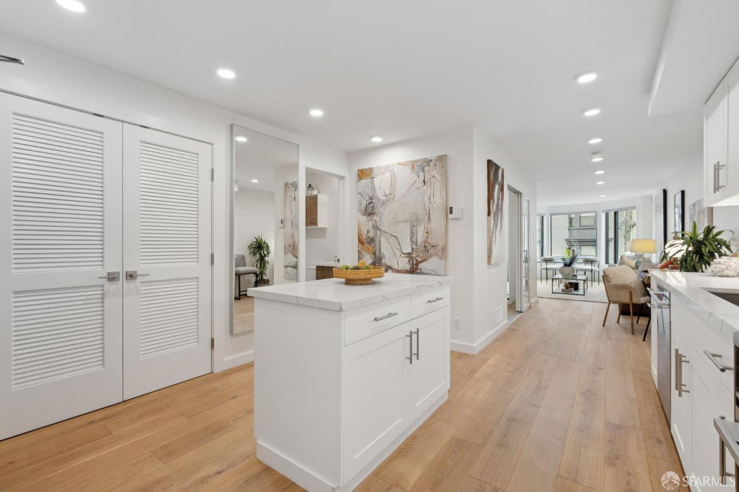 1624 Larkin Street # 4