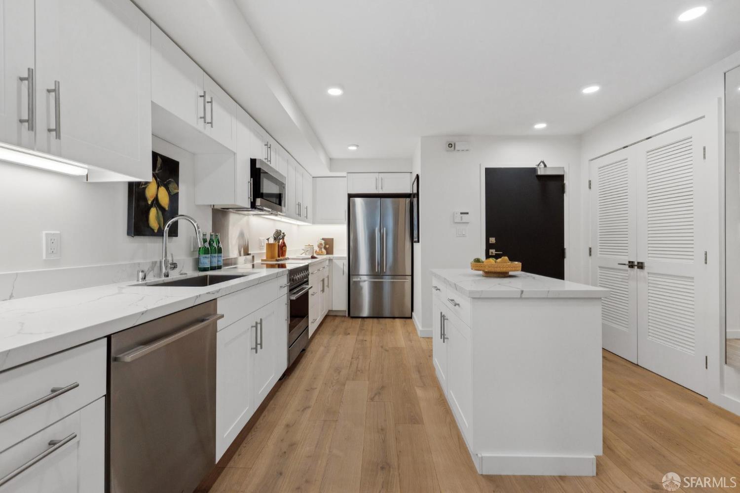 1624 Larkin Street # 4