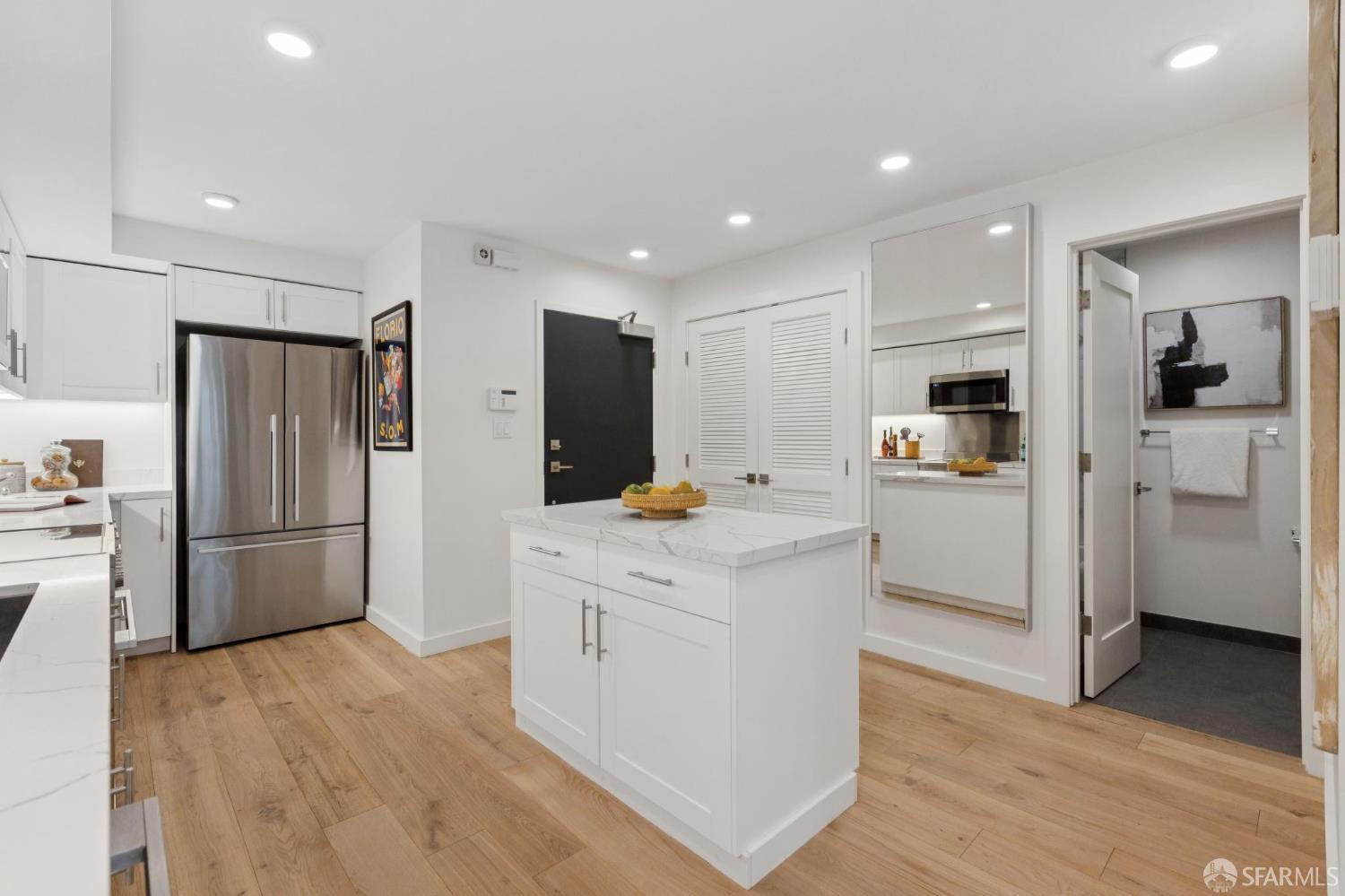 1624 Larkin Street # 4