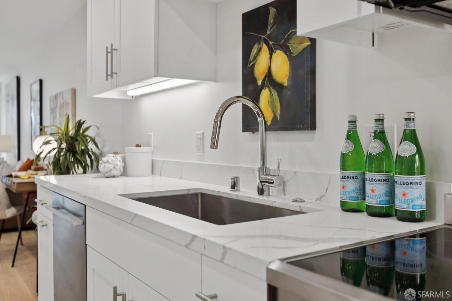 1624 Larkin Street # 4