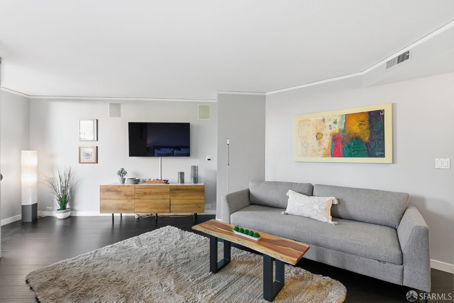 152 Lombard Street # 405