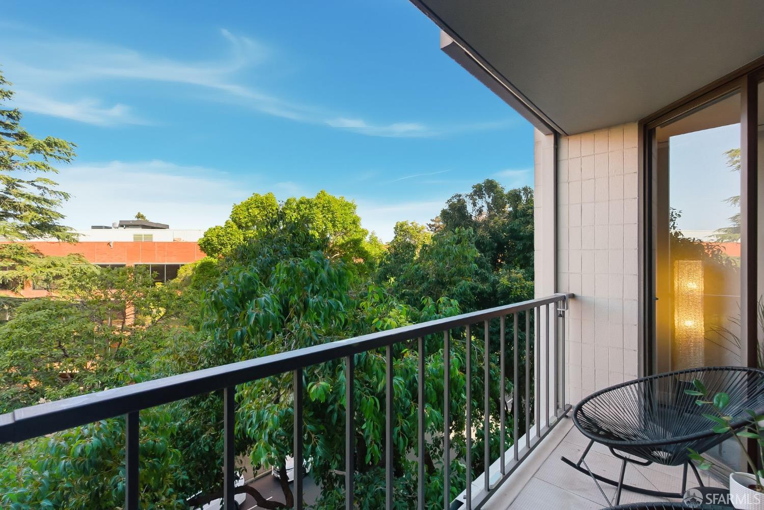 152 Lombard Street # 405