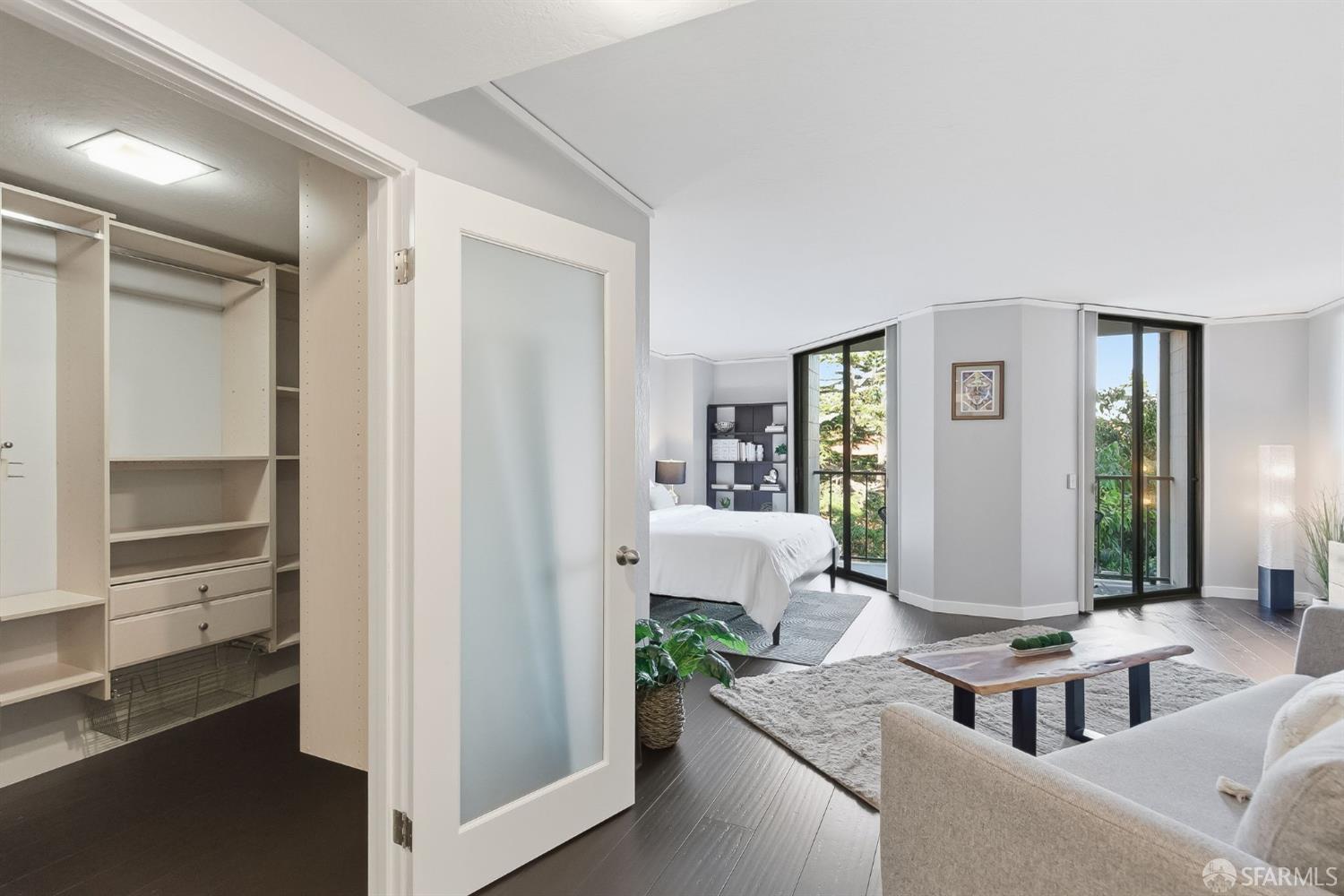 152 Lombard Street # 405