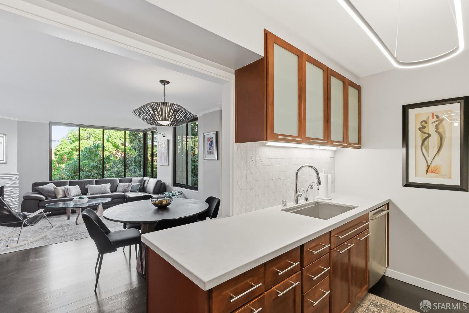 152 Lombard Street # 405