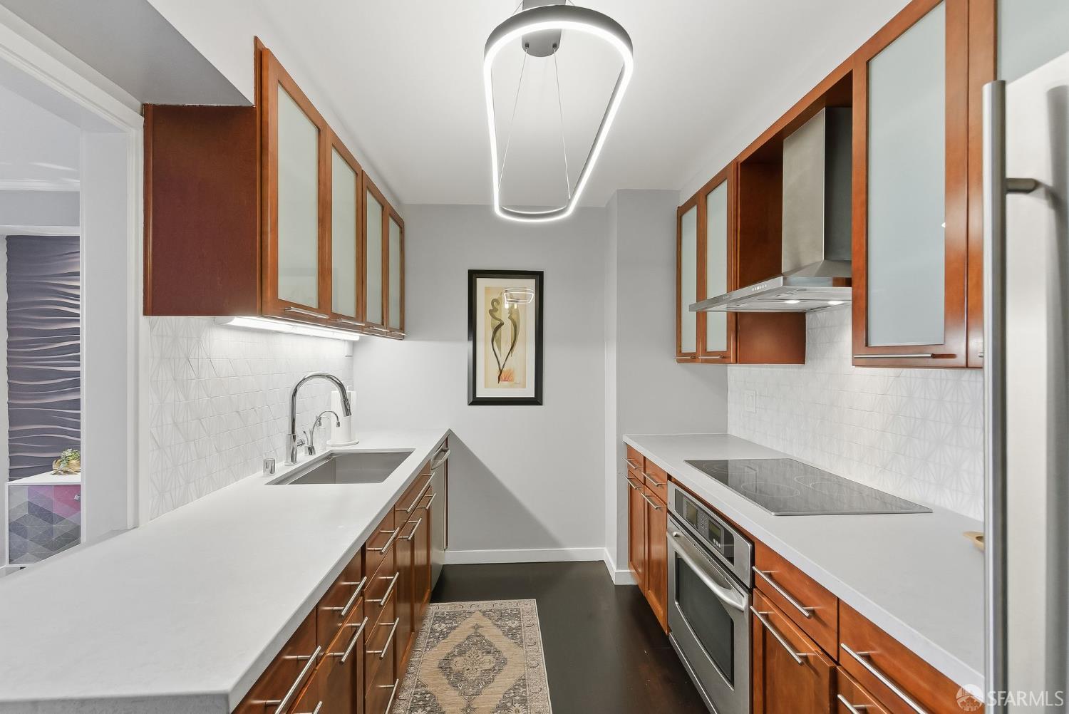 152 Lombard Street # 405