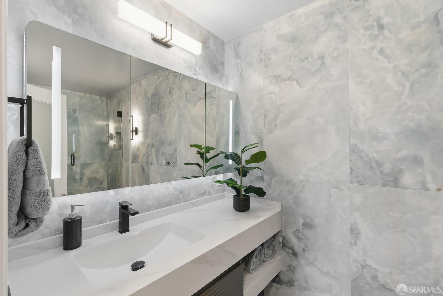 152 Lombard Street # 405