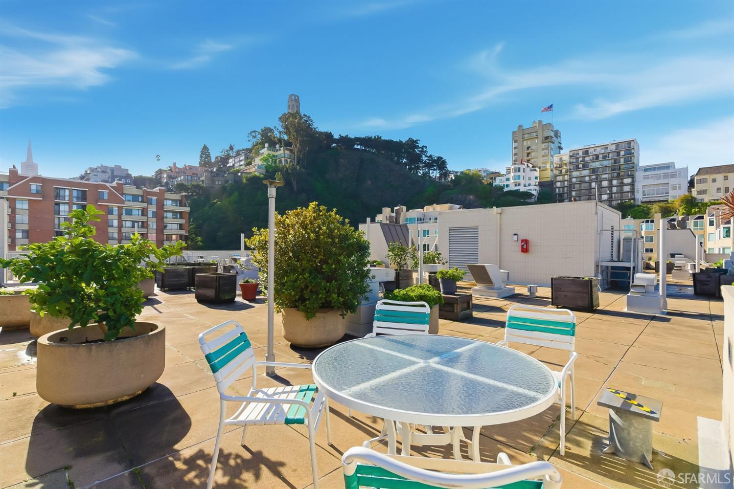 152 Lombard Street # 405