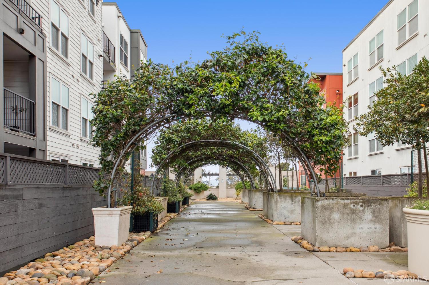 8100 Oceanview Terrace # 209