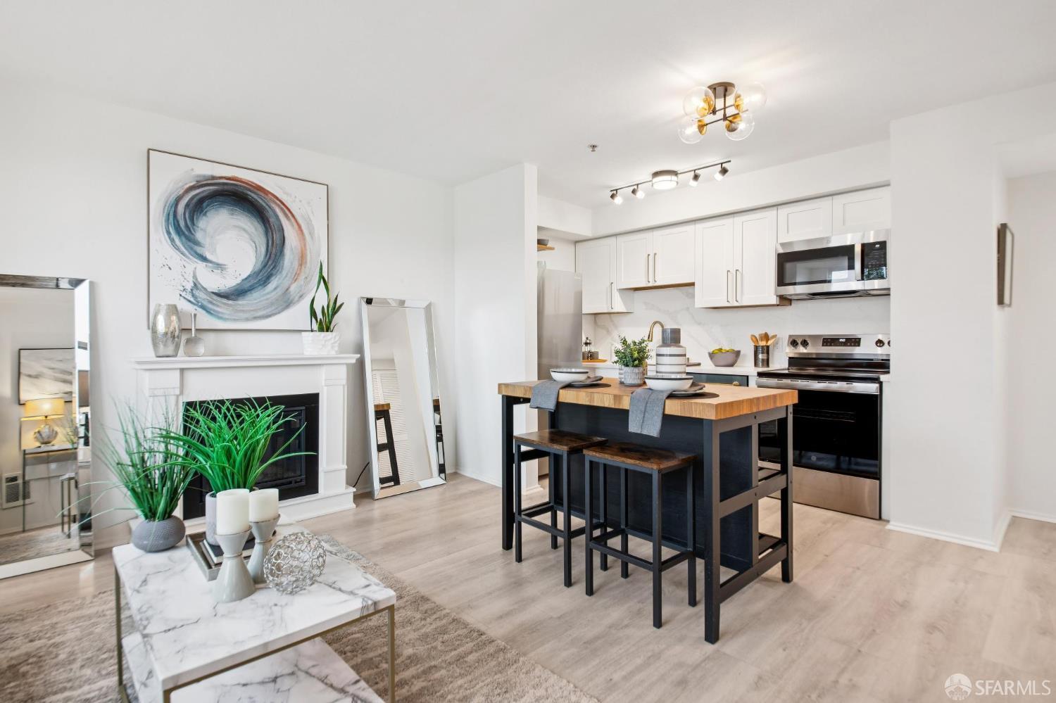 8100 Oceanview Terrace # 209