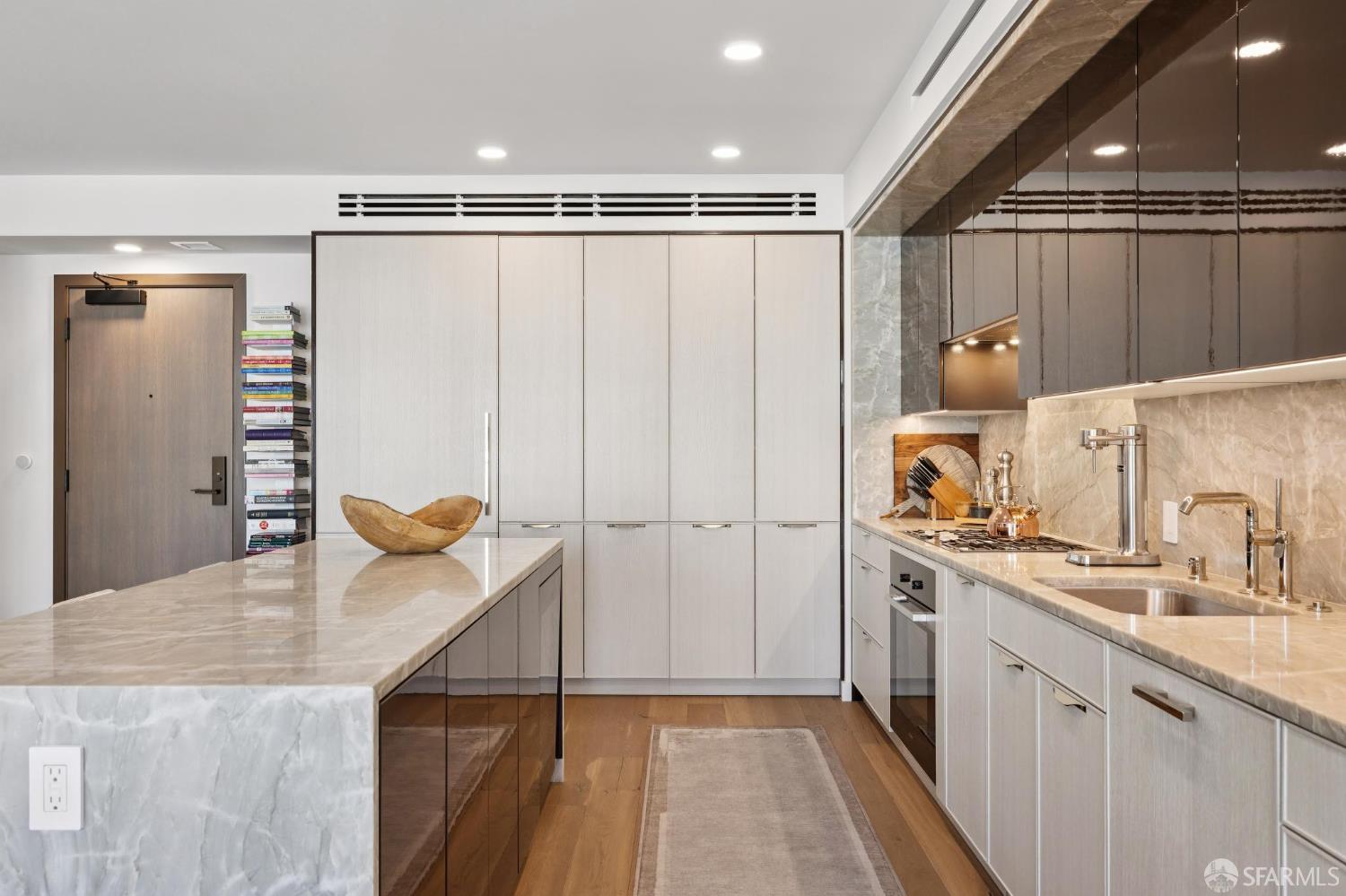 2525 Van Ness Avenue # 604