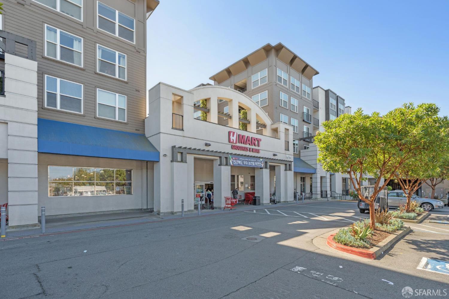 8200 Oceanview Terrace # 414