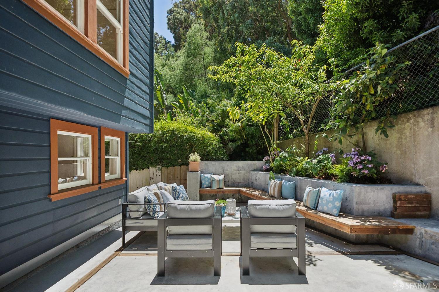 17 Paradise Avenue
