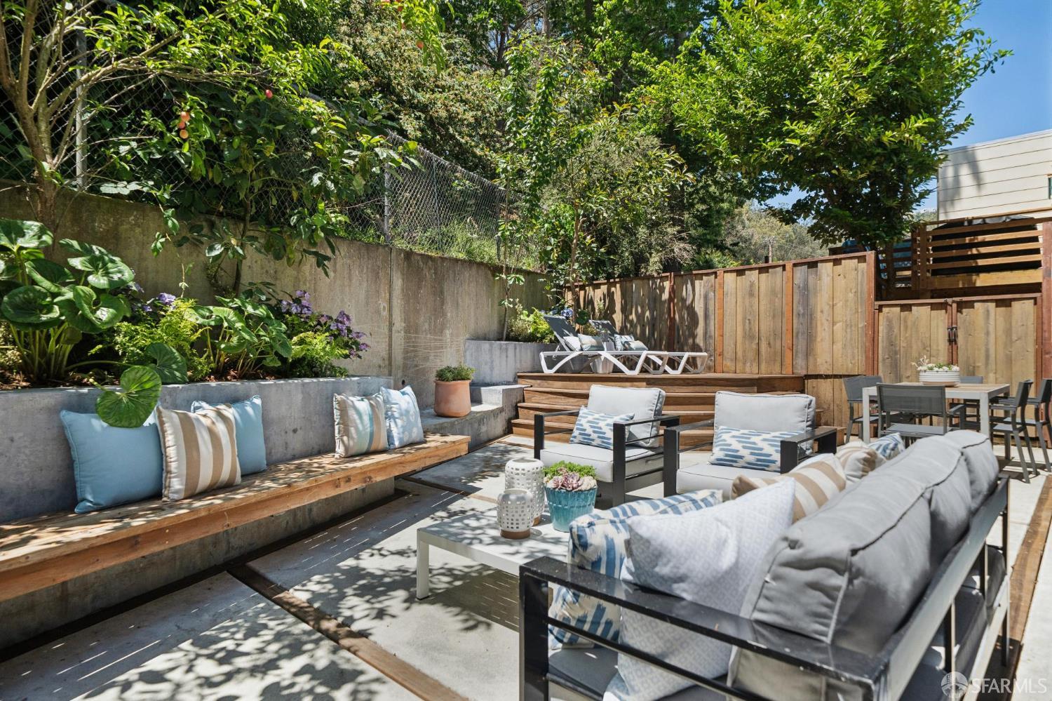 17 Paradise Avenue