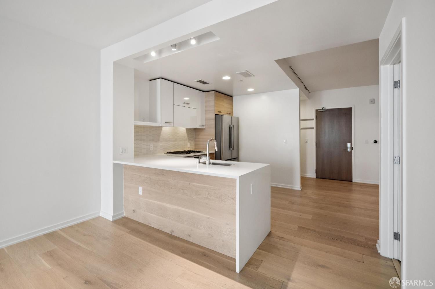 451 Donahue Street # 414