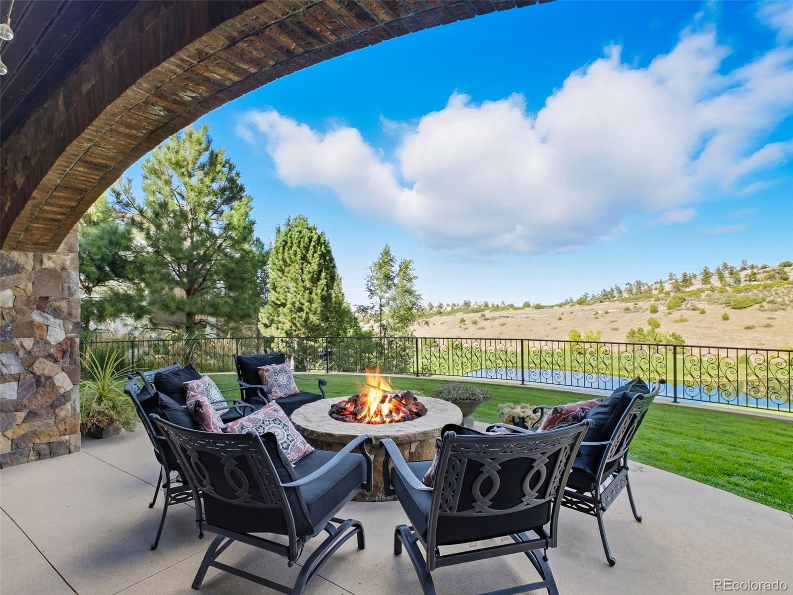 7188 Raphael Lane