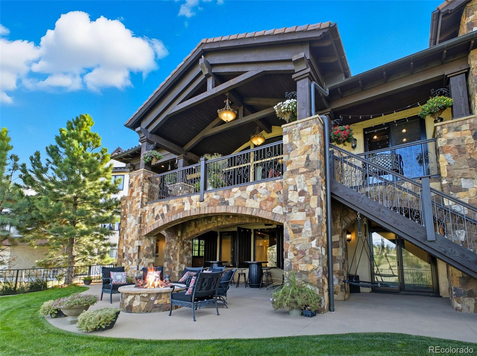 7188 Raphael Lane