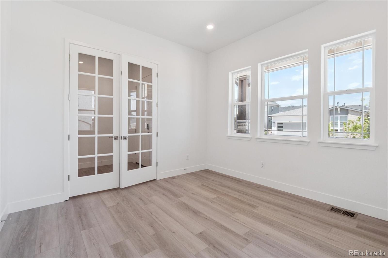 8250 Snake River Street