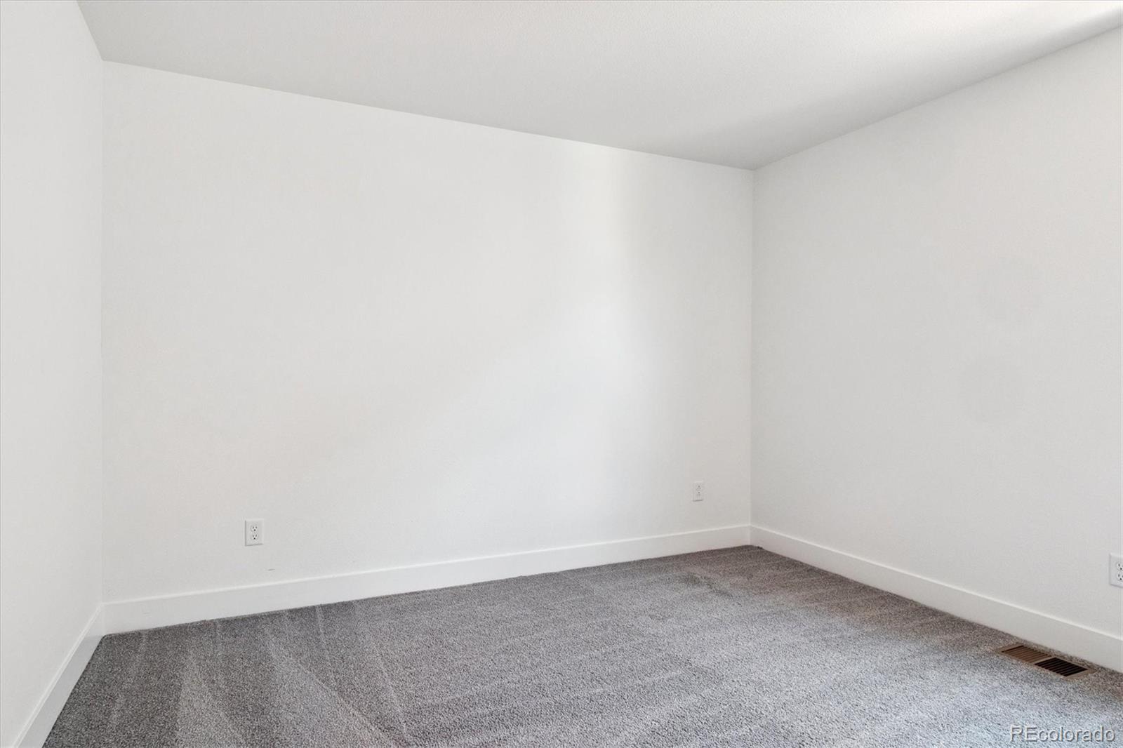 8250 Snake River Street