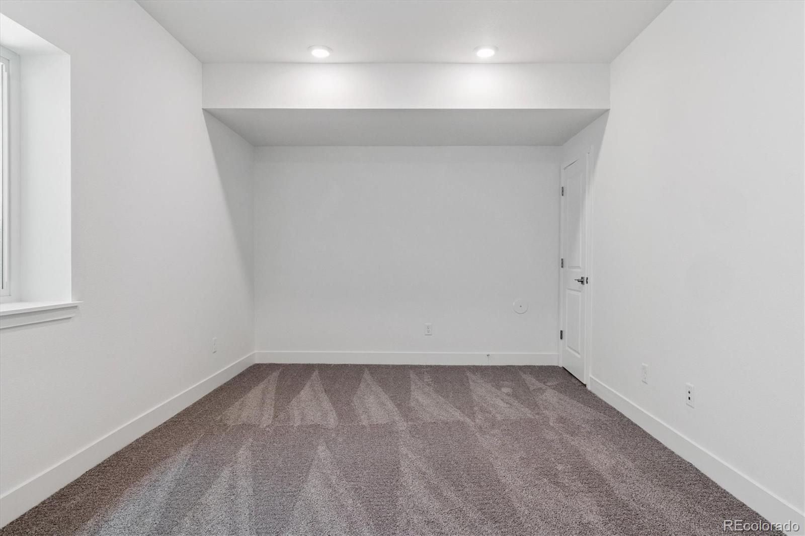 8250 Snake River Street