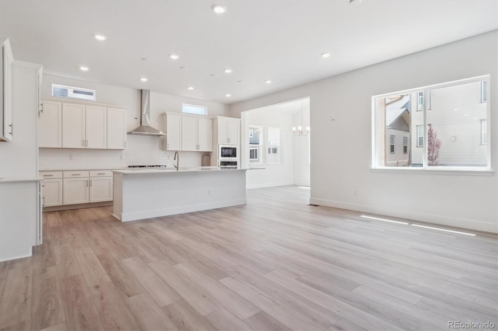 8250 Snake River Street