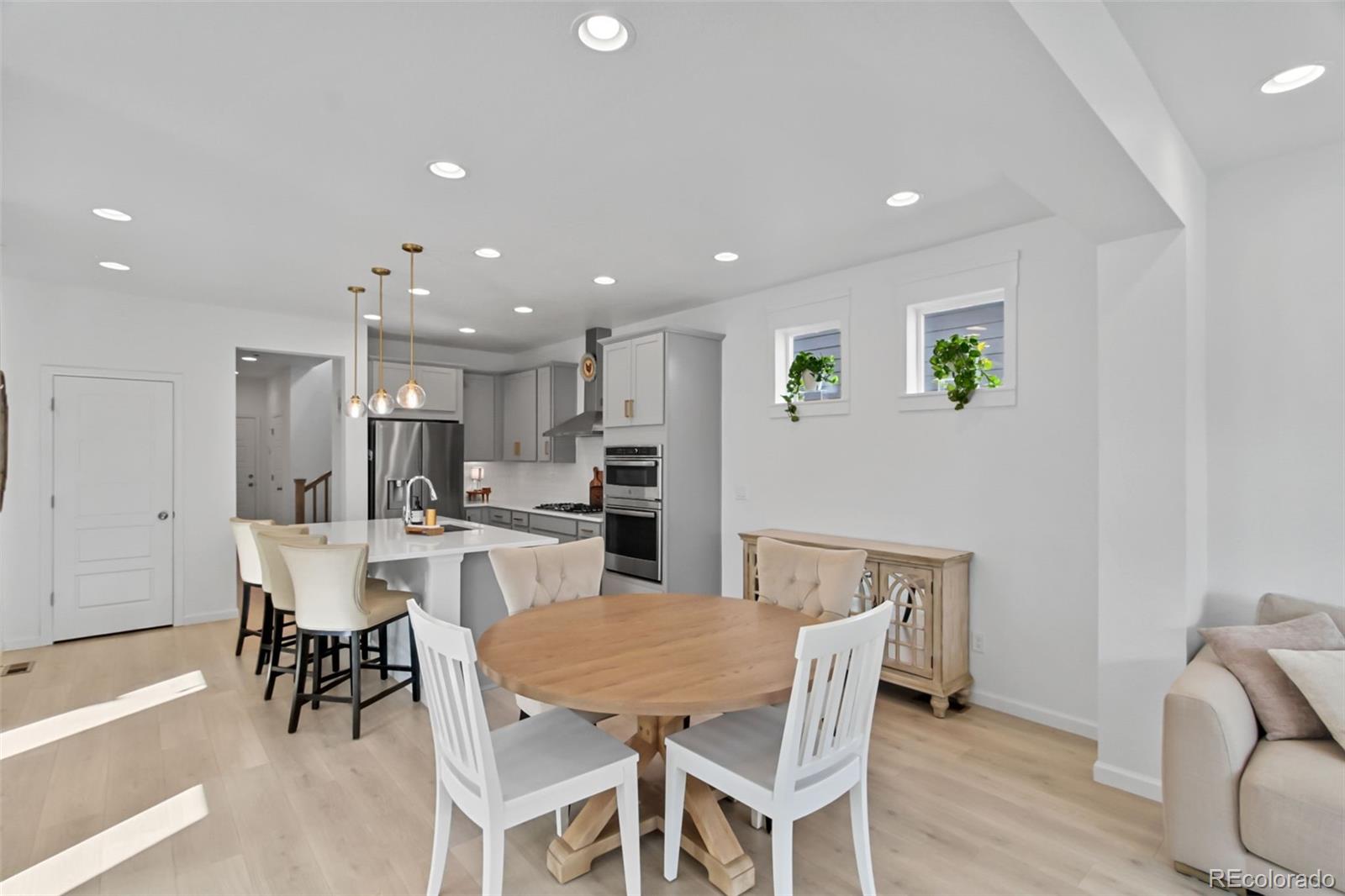 9753 Middle Peak Street