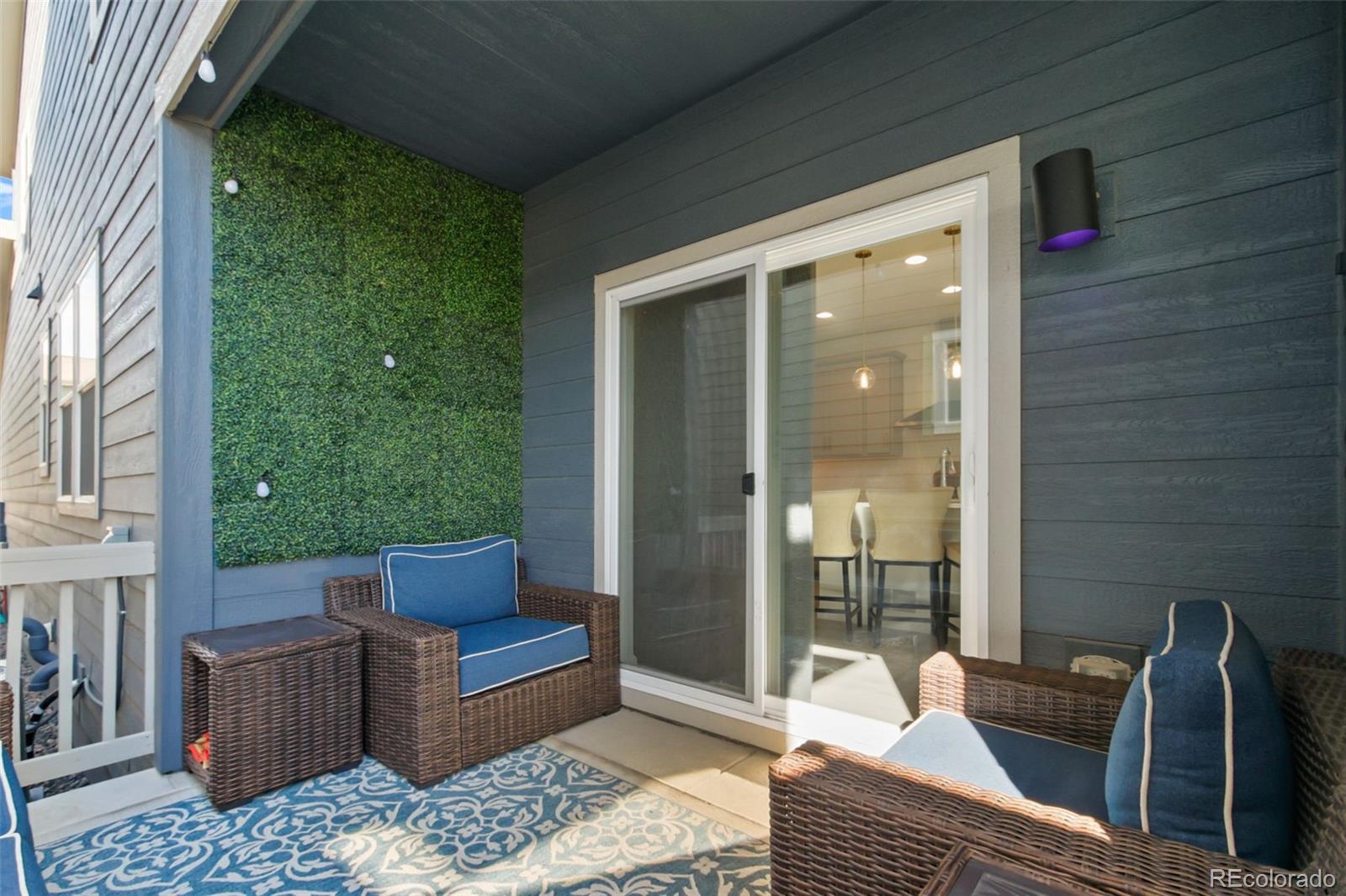 9753 Middle Peak Street