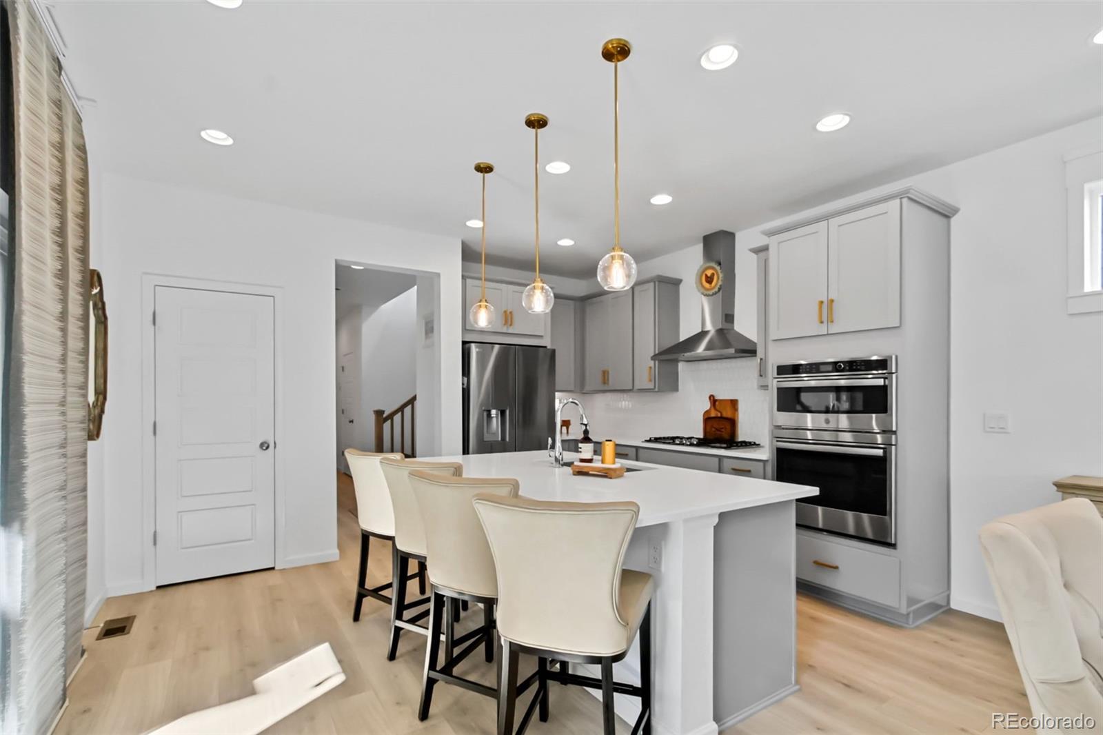 9753 Middle Peak Street