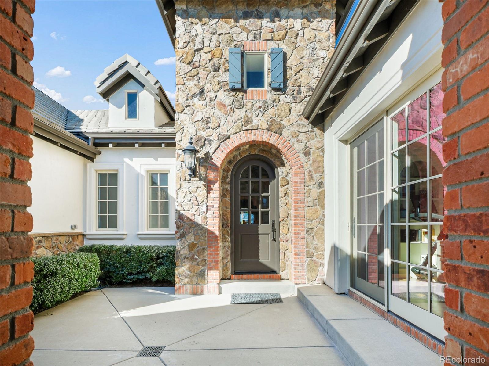 8095 Galileo: Luxury Living on the Fairway at Ravenna