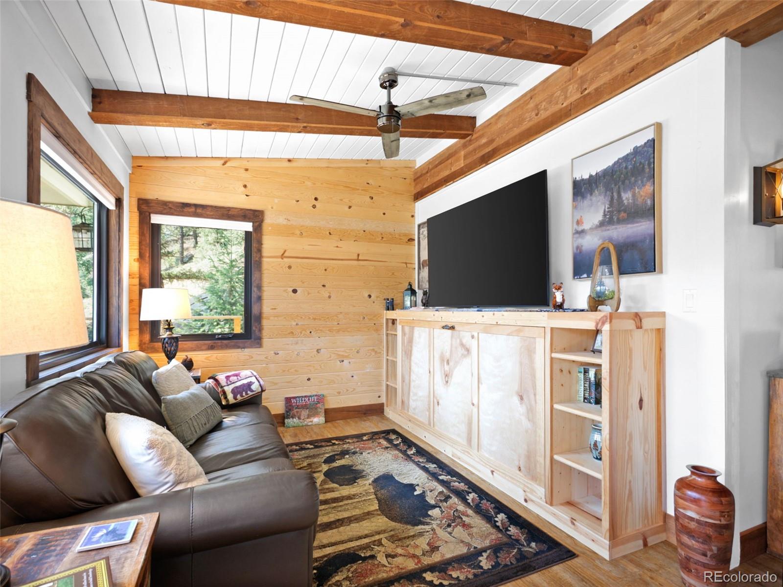 9987 Overlook Road