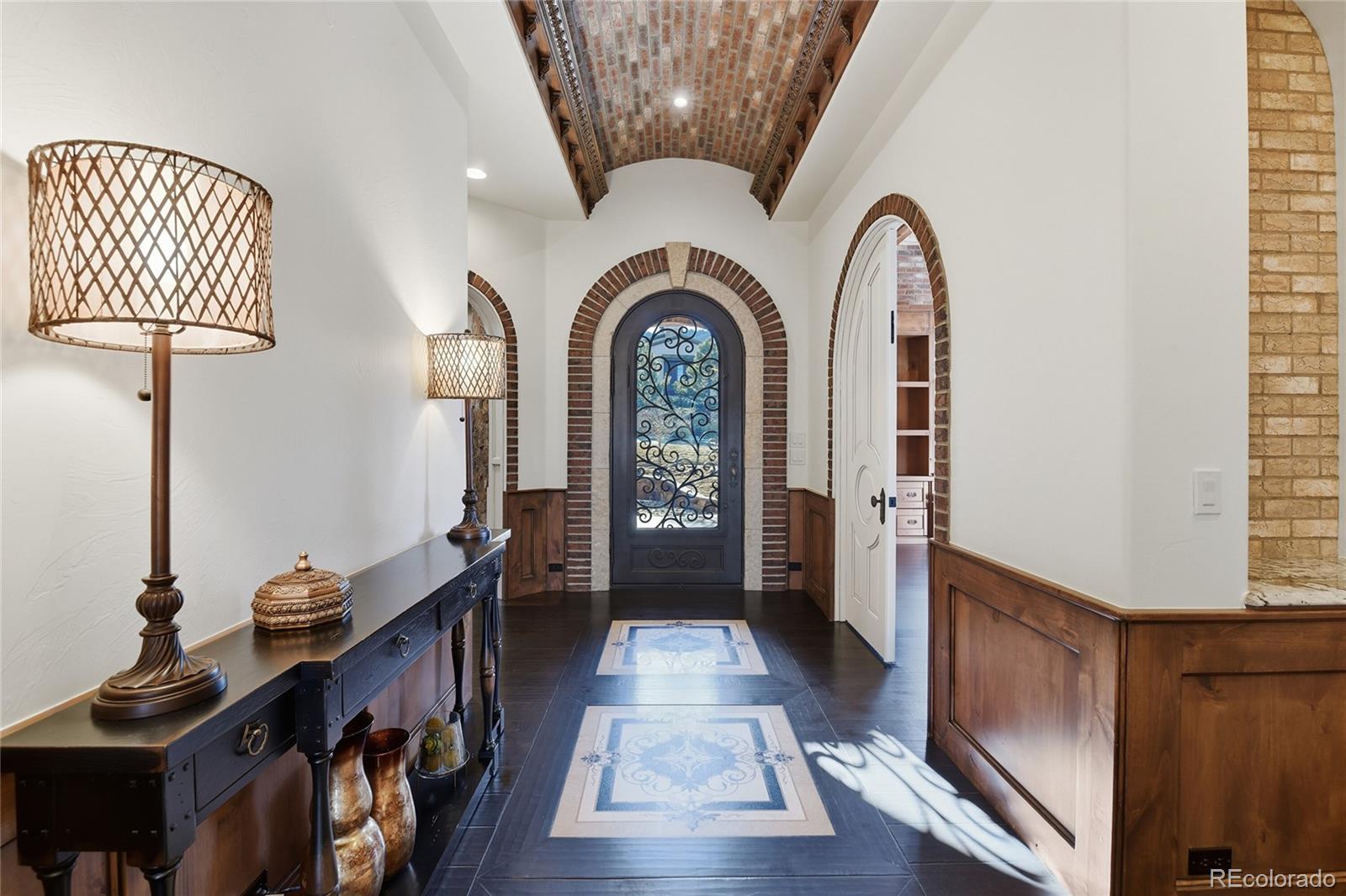 7188 Raphael Lane