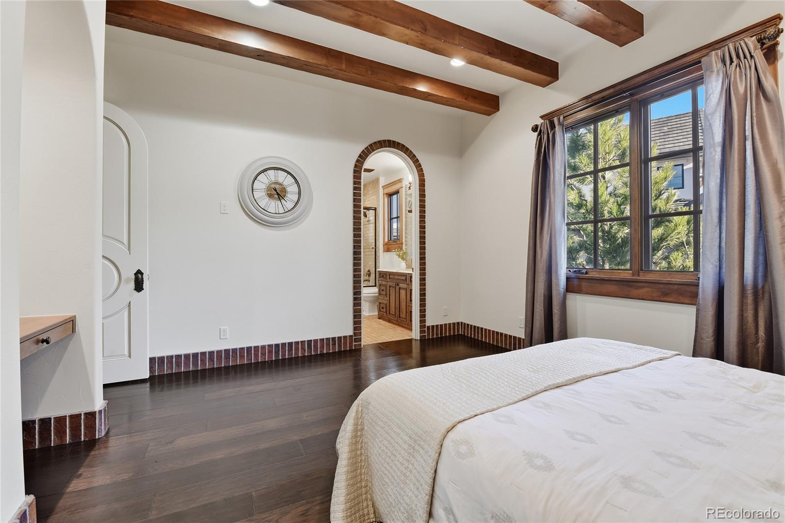 7188 Raphael Lane