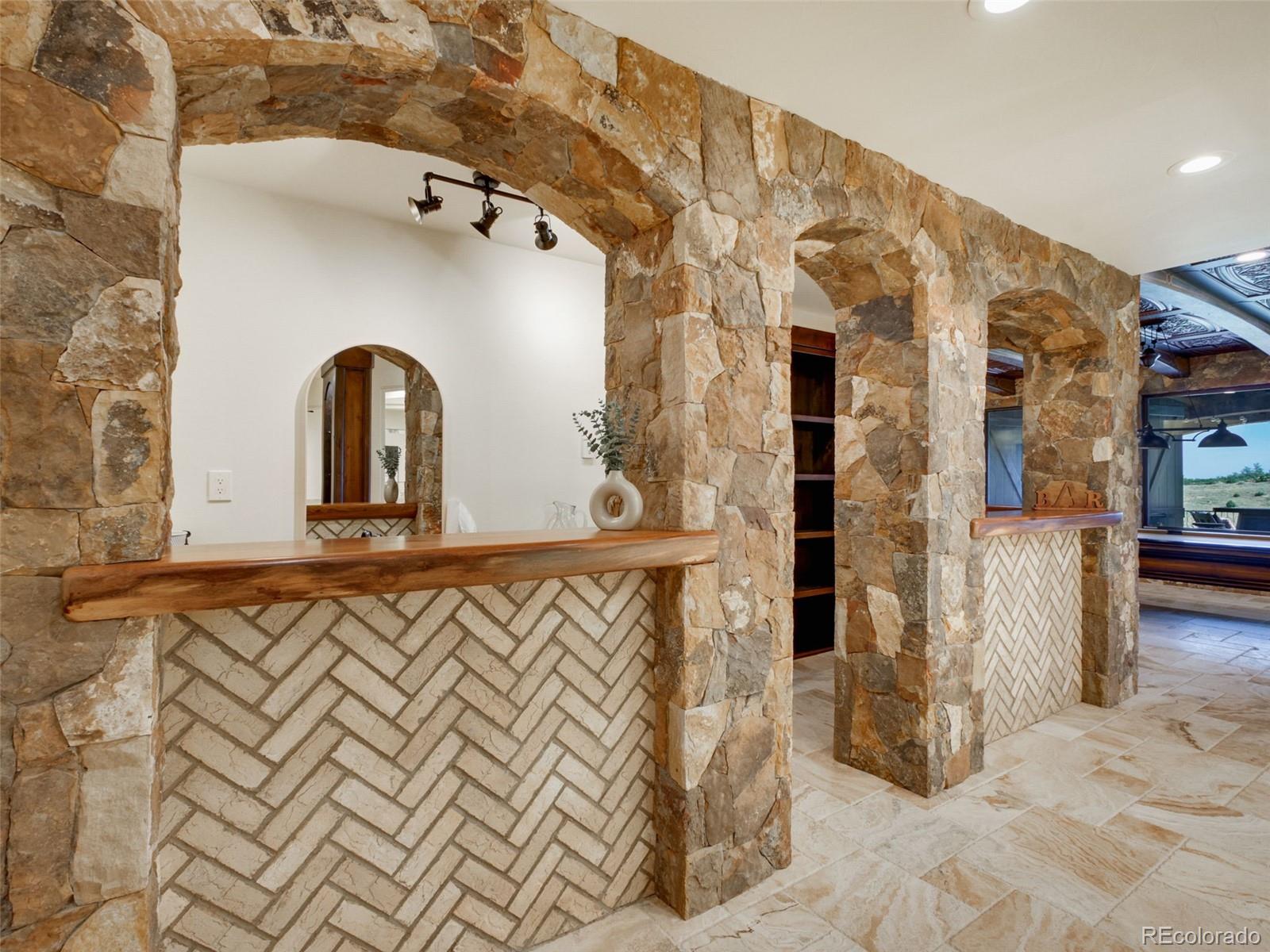 7188 Raphael Lane