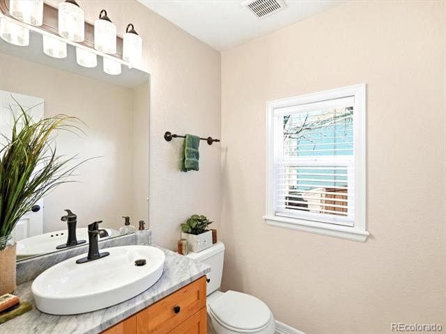 2229 Ashwood Lane