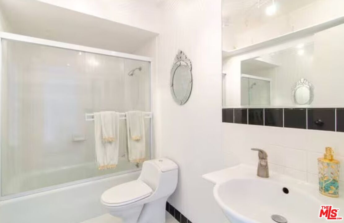 201 Ocean Ave Unit: 602B