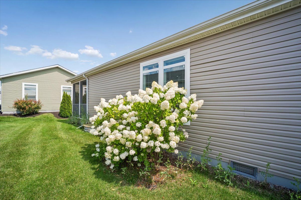 1537 Colt Lane