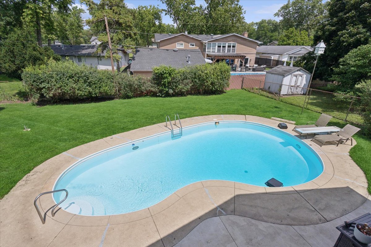 21W340 Audubon Road