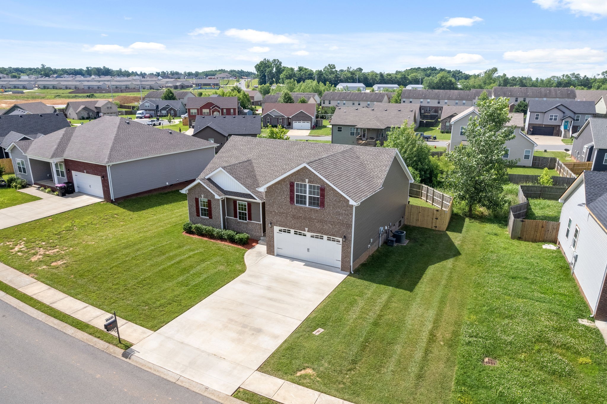 1024 Charles Thomas Dr