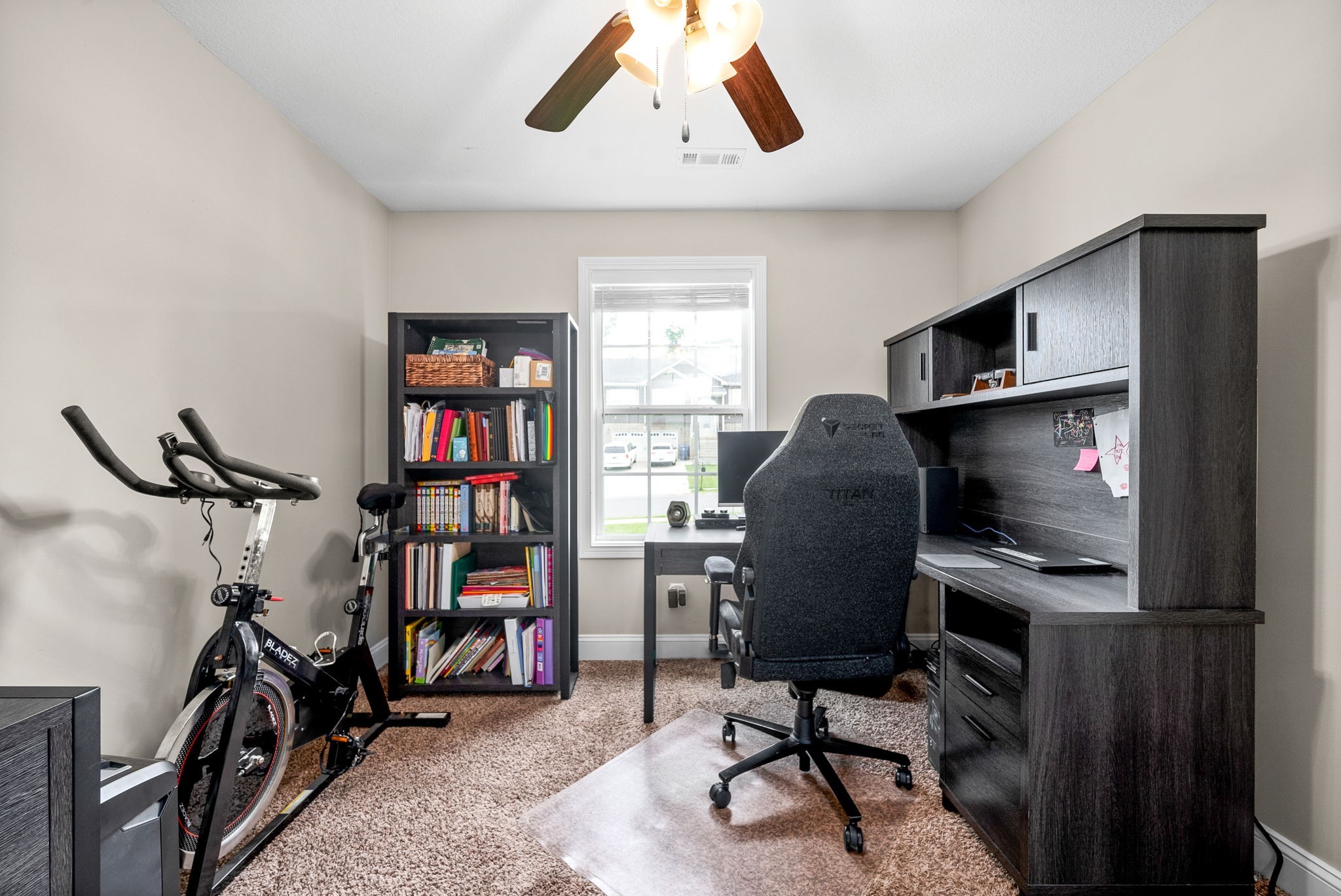 1024 Charles Thomas Dr